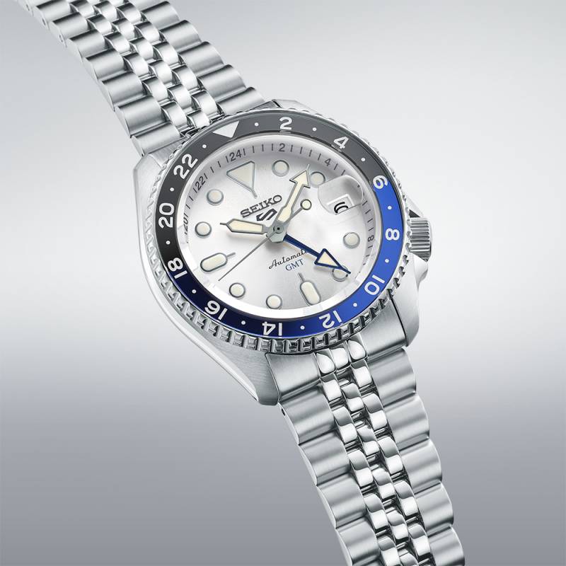 5 Sprots GMT Automatic