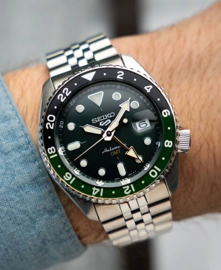 5 Sprots GMT Automatic