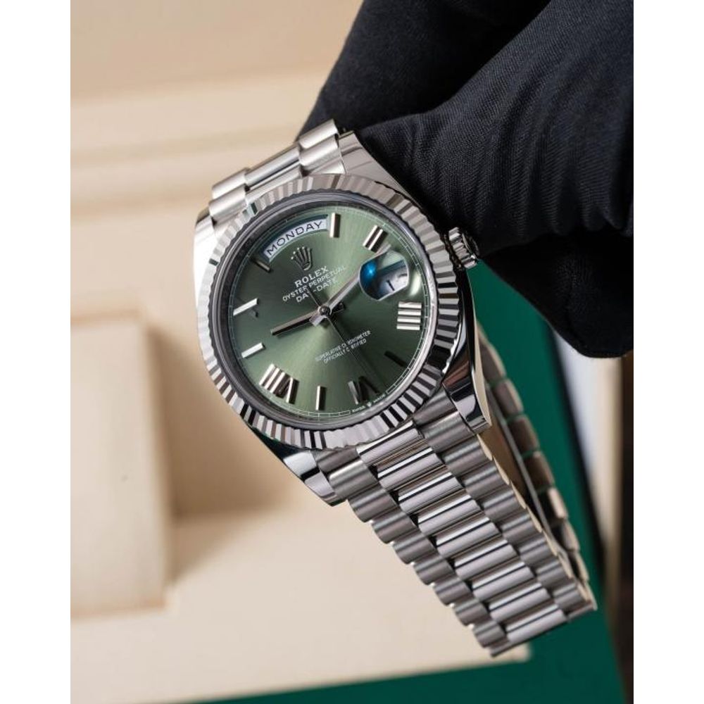 Rolee_x Oyster Perpetual Day Date 40 Battery Silver-Green