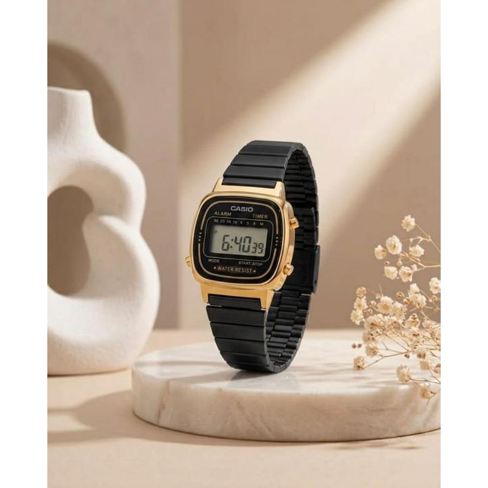 Casio Womens Vintage LA670 Black-Gold-Black