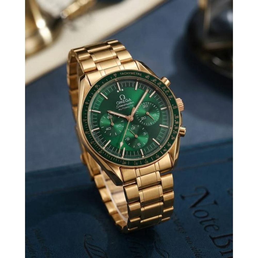 Omegg_a Speedmaster Professional Moonwatch Copper-Green