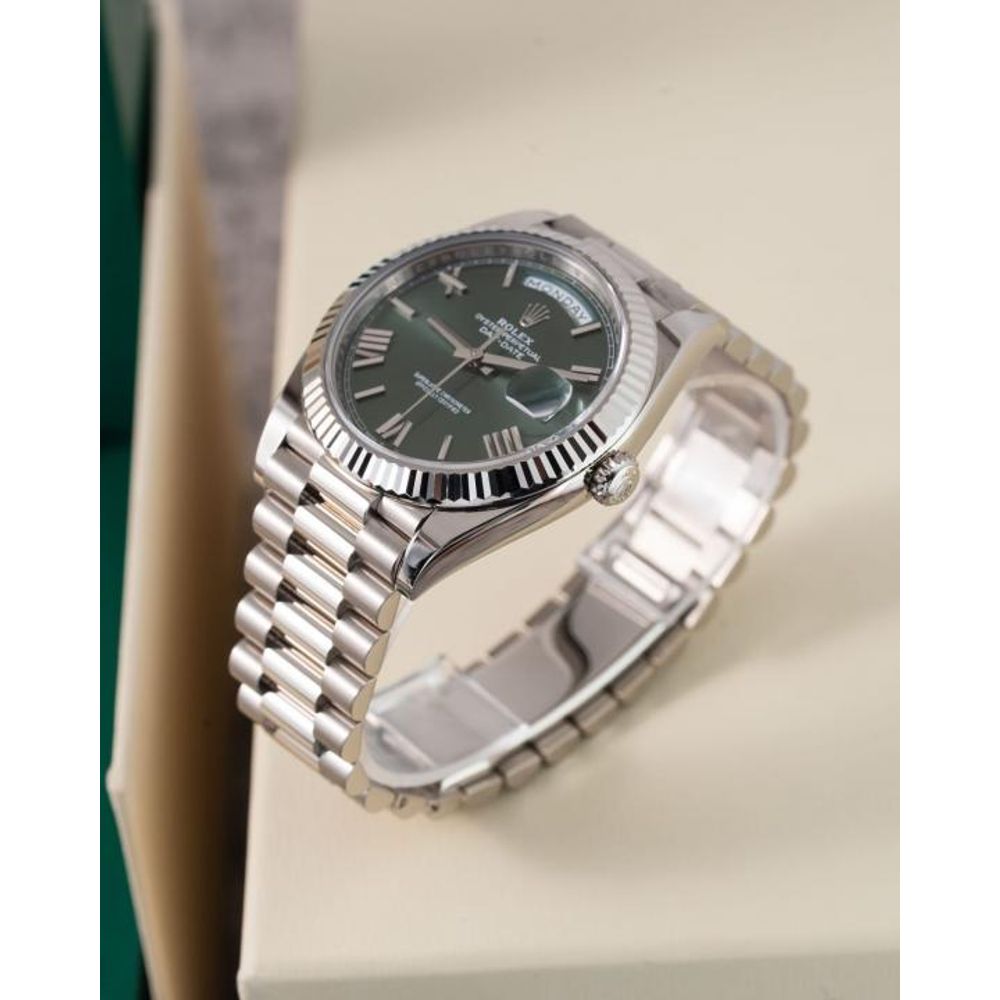 Rolee_x Oyster Perpetual Day Date 40 Battery Silver-Green