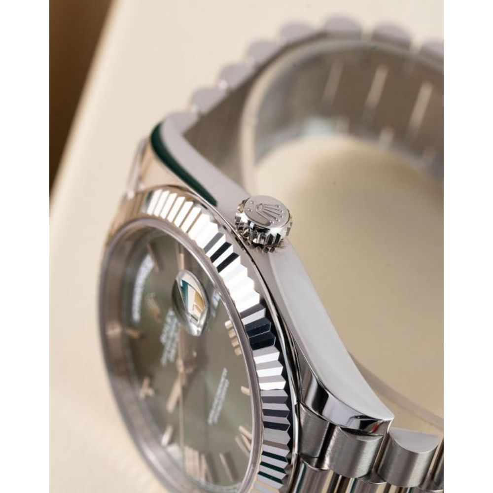 Rolee_x Oyster Perpetual Day Date 40 Battery Silver-Green
