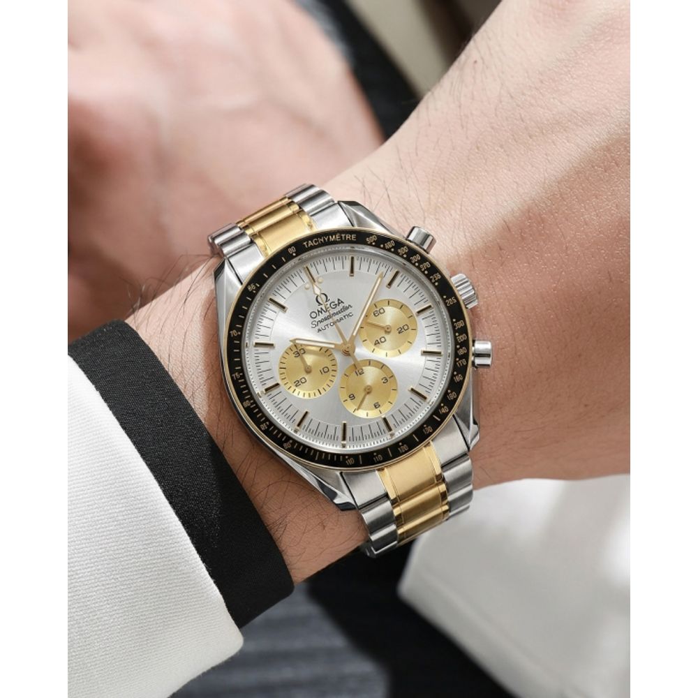 Omegg_a Speedmaster 57 Professional Moonwatch