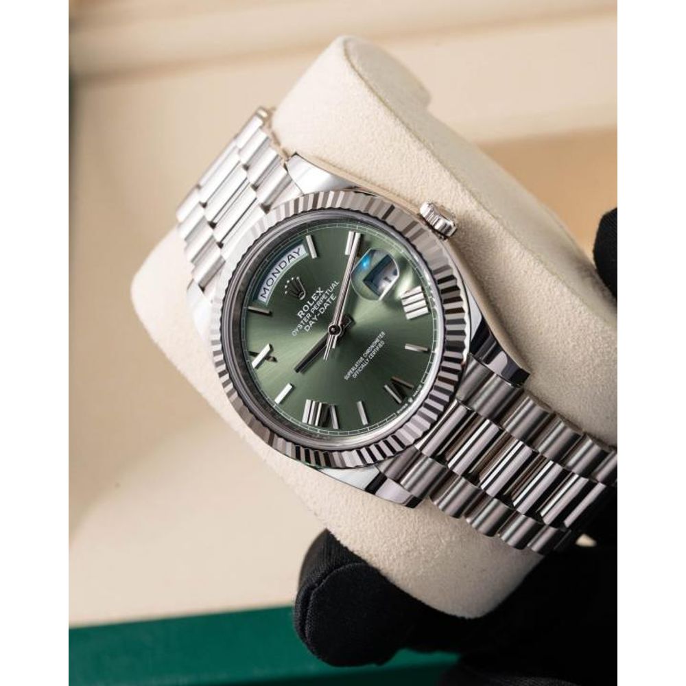 Rolee_x Oyster Perpetual Day Date 40 Battery Silver-Green