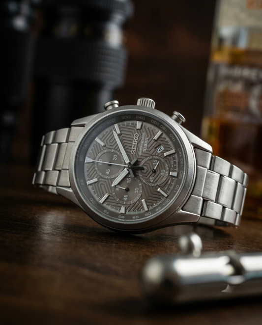 Seiko Prospex Police Tauriko silver gray