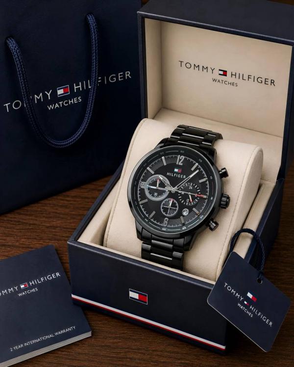 Tommy Evan full black