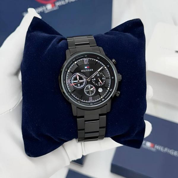 Tommy Evan full black
