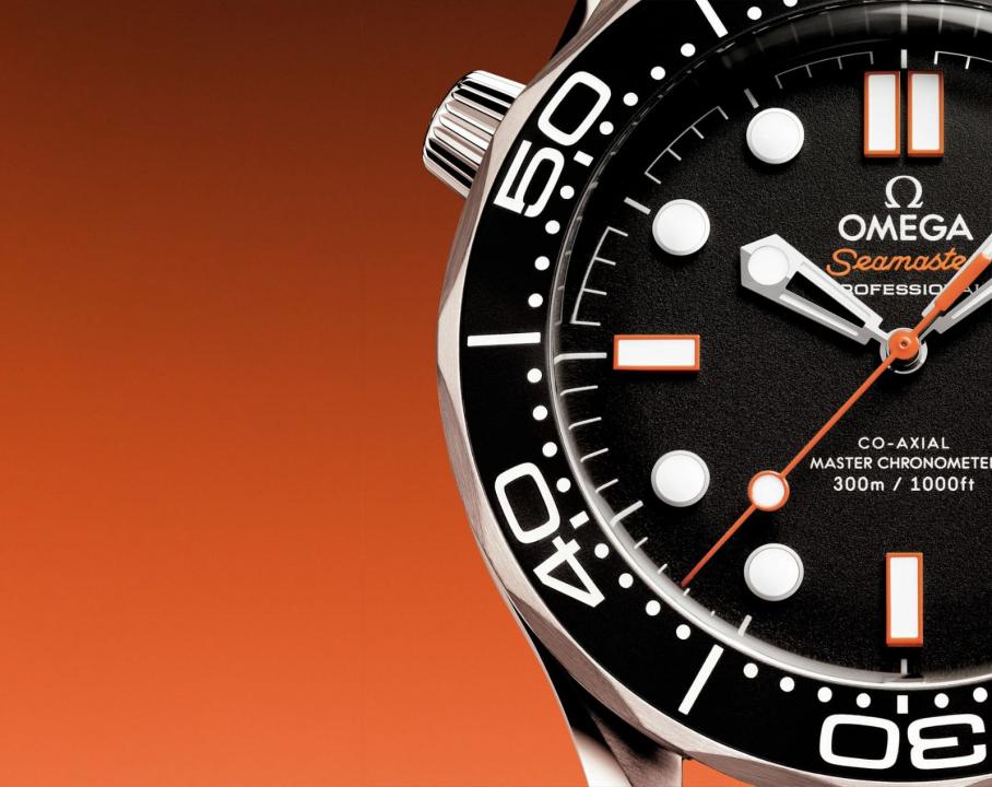 Omegg_a Seamaster Diver 300 Automatic silver Black orange niddle