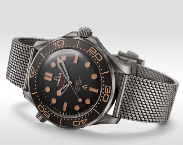 Omegg_a Seamaster Diver 300 Automatic Black Ring