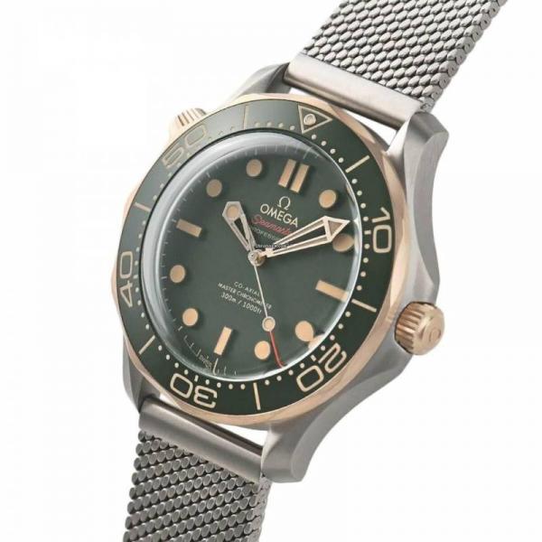 Omegha seamaster diver 300M automatic silver green