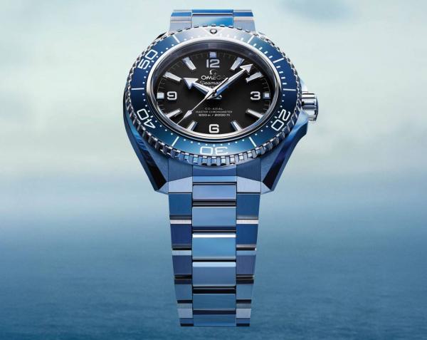Omegg_a Seamaster Planet Ocean 600M Co-Axial Master Chronometer metal Silver blue black