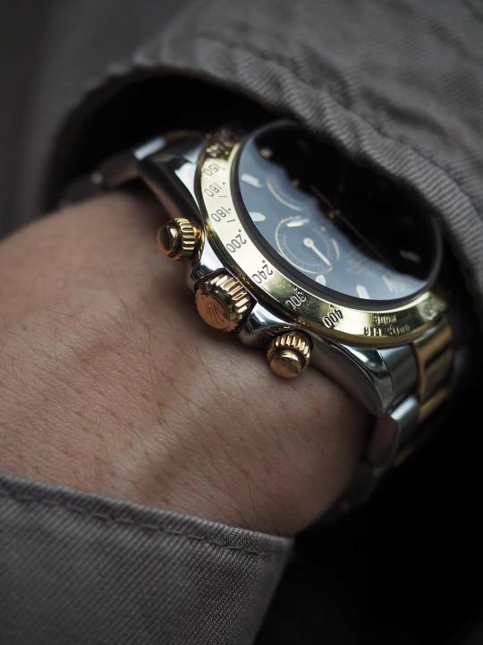Rolee_x Oyster Perpetual Daytona Chosmograph 2Ton-Gold-Black