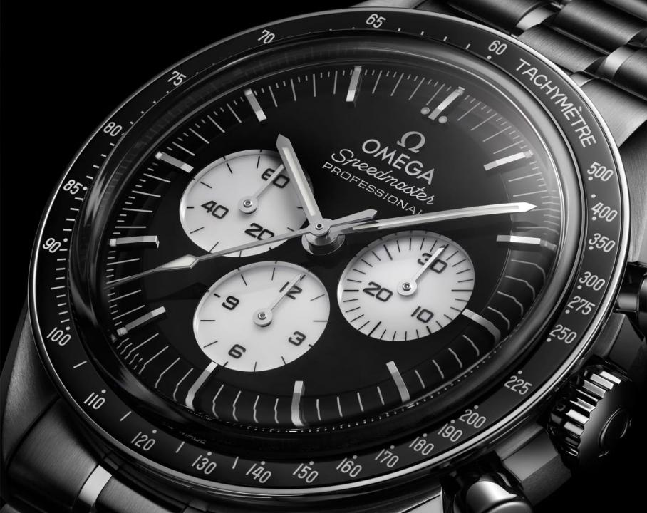 Omegha Speedmaster Moonwatch Professional silver Black white chronograph