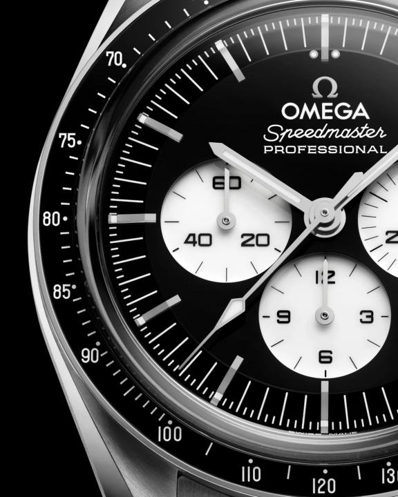 Omegha Speedmaster Moonwatch Professional silver Black white chronograph