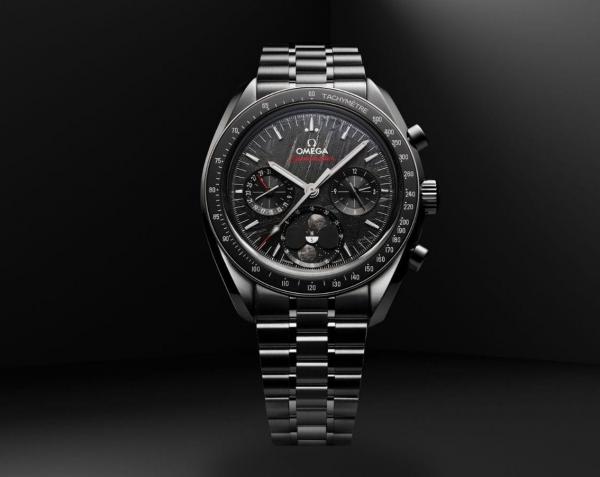 Omegha Speedmaster  Moonphase Meteorite siler black design