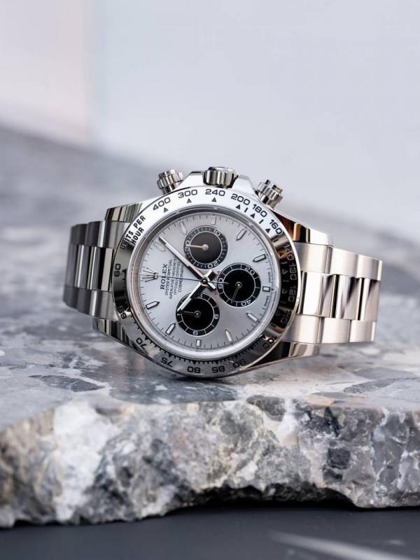Rollex Daytona Oyster Perpetual Silver Grey Black Dial